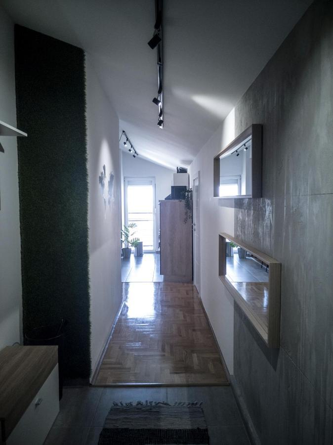 סובוטיקה Raw Industrial City Apartment מראה חיצוני תמונה