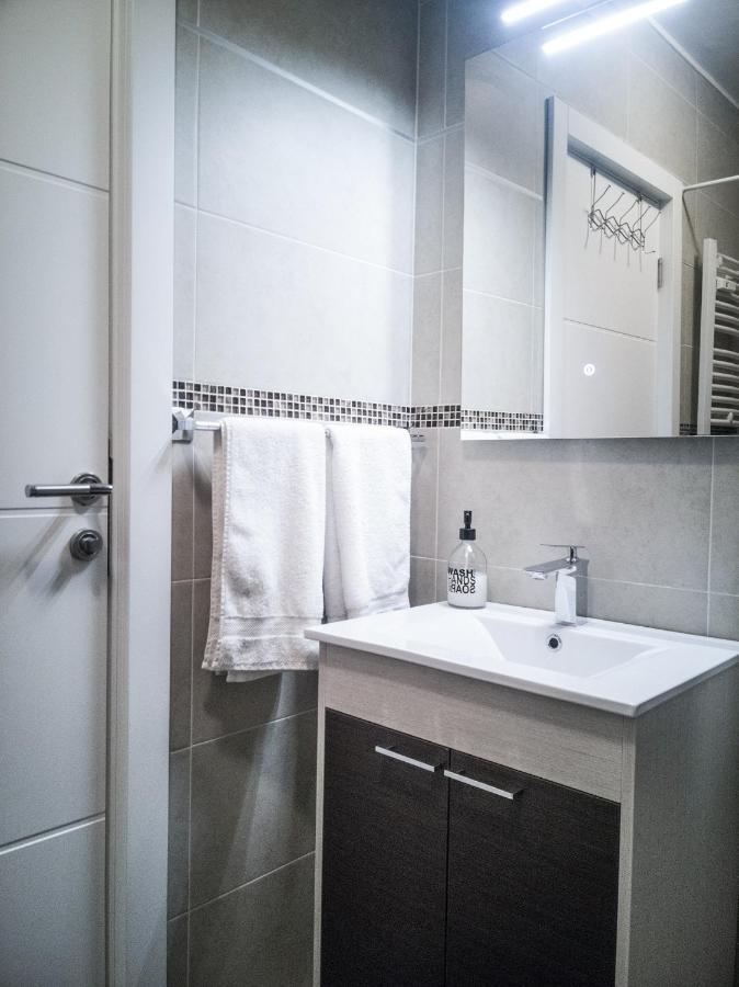 סובוטיקה Raw Industrial City Apartment מראה חיצוני תמונה