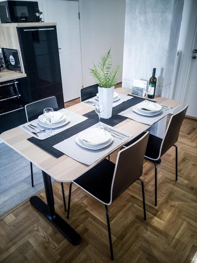 סובוטיקה Raw Industrial City Apartment מראה חיצוני תמונה