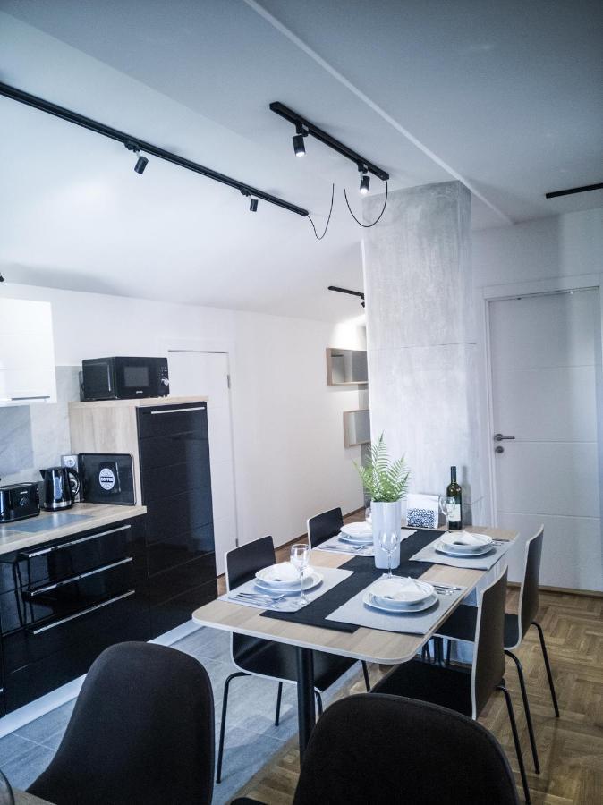 סובוטיקה Raw Industrial City Apartment מראה חיצוני תמונה