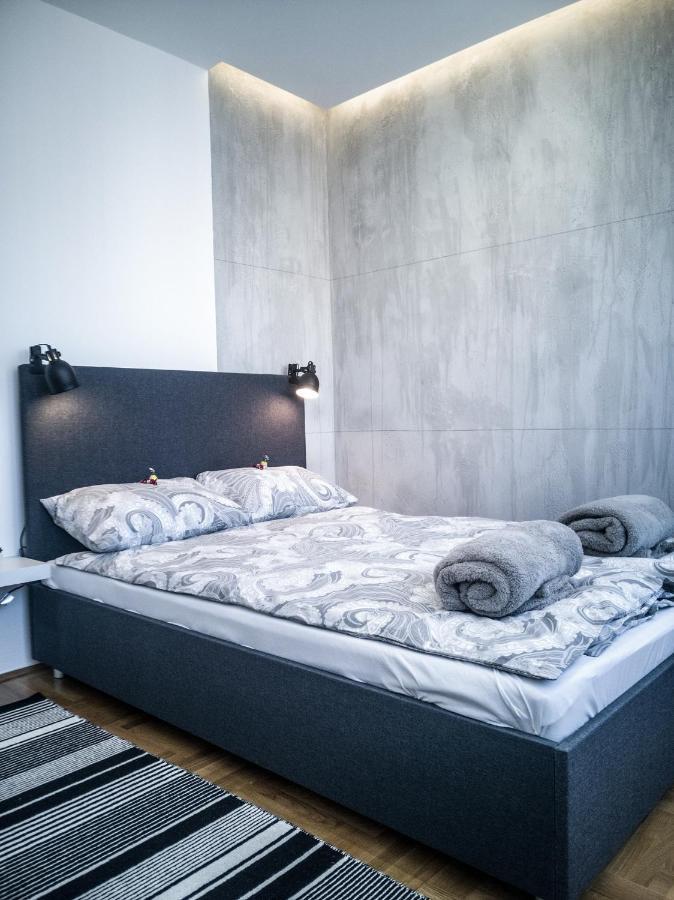 סובוטיקה Raw Industrial City Apartment מראה חיצוני תמונה